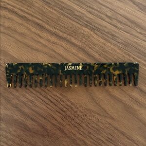 Officine Universelle Buly Comb - Engraved "JASMINE"